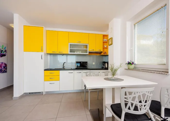 Apartments Petak Novi * Dramalj