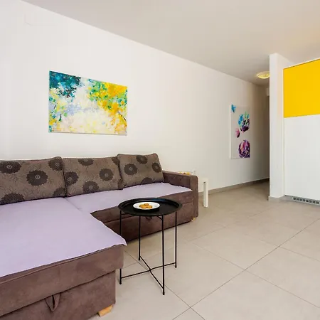 Apartment Apartments Petak Novi *
