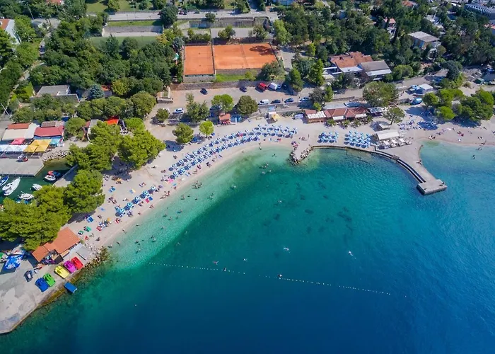Lägenhet Apartments Petak Novi *