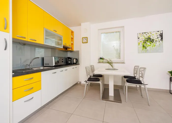 Apartments Petak Novi Lägenhet Dramalj