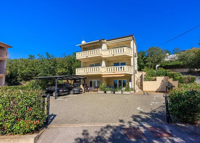 Apartments Petak Novi * Dramalj